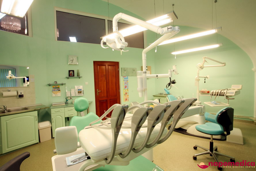 Centrul Medical Napomedica Gherla Cluj - Cabinet stomatologic