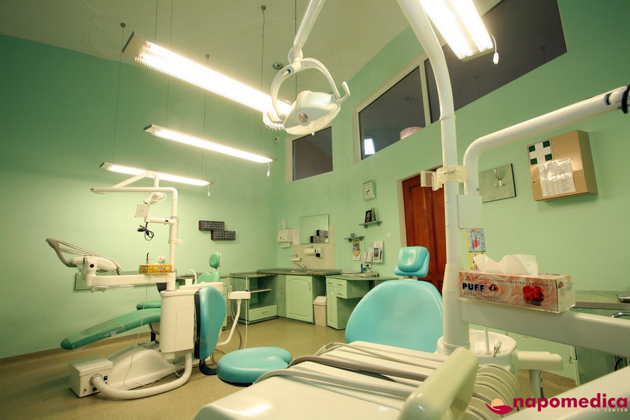 Centrul Medical Napomedica Gherla Cluj - Cabinet stomatologic