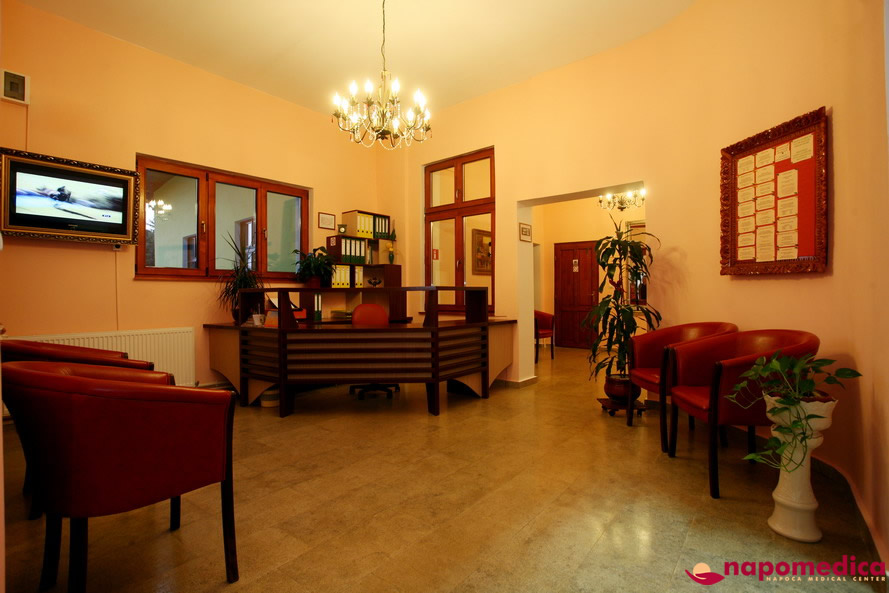 Centrul Medical Napomedica Gherla Cluj - Receptie etaj