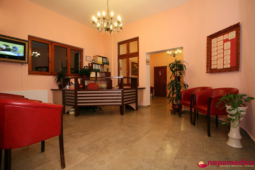 Centrul Medical Napomedica Gherla Cluj - Receptie etaj