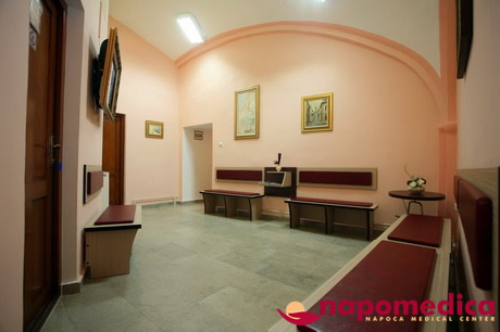 Centrul Medical Napomedica Gherla Cluj - Sala asteptare stomatologie